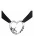 Etendu Mort De Coeur Choker Necklace