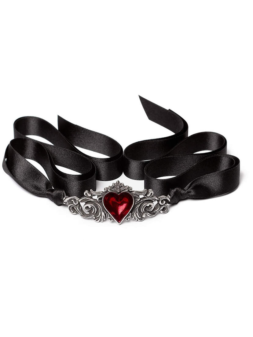 Betrothal Gothic Heart Choker