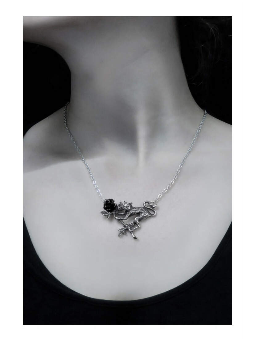 Rosenkatze Pendant Necklace