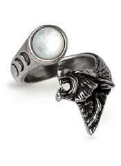 The Howl At The Moon Ring: Embrace the Call of the Wild
