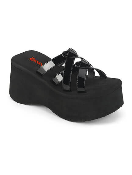 FUNN-15 Black Heart Platform Sandals