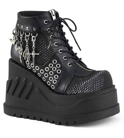 STOMP-18 Black Platform Boots