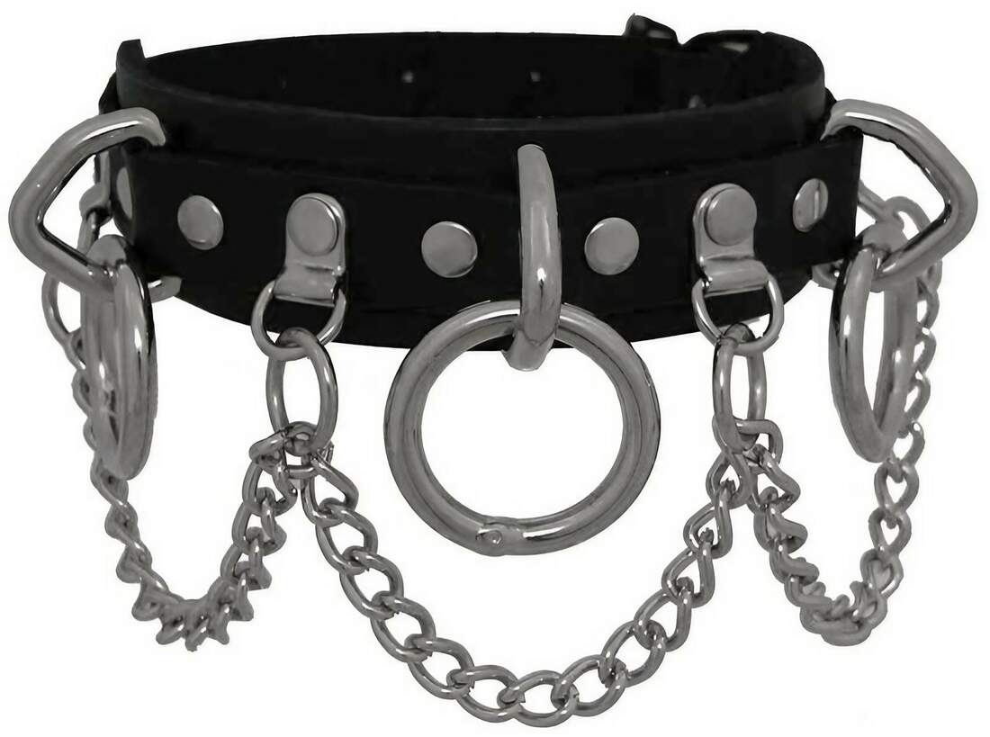 Gothic Leather Chain and Ring Choker with Adjustable Buckle