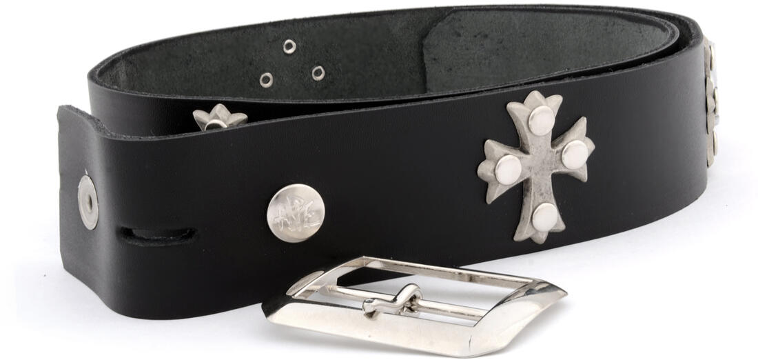Black Leather Gothic Belt with Silver Florentine Crosses